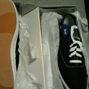2 pairs new in box Keds 11 S Black Never worn
